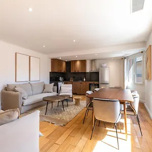 Appartement Place Des Lices, Saint-Tropez